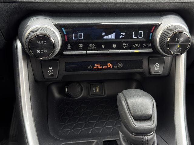 Certified 2025 Toyota RAV4 XLE FWD image 19
