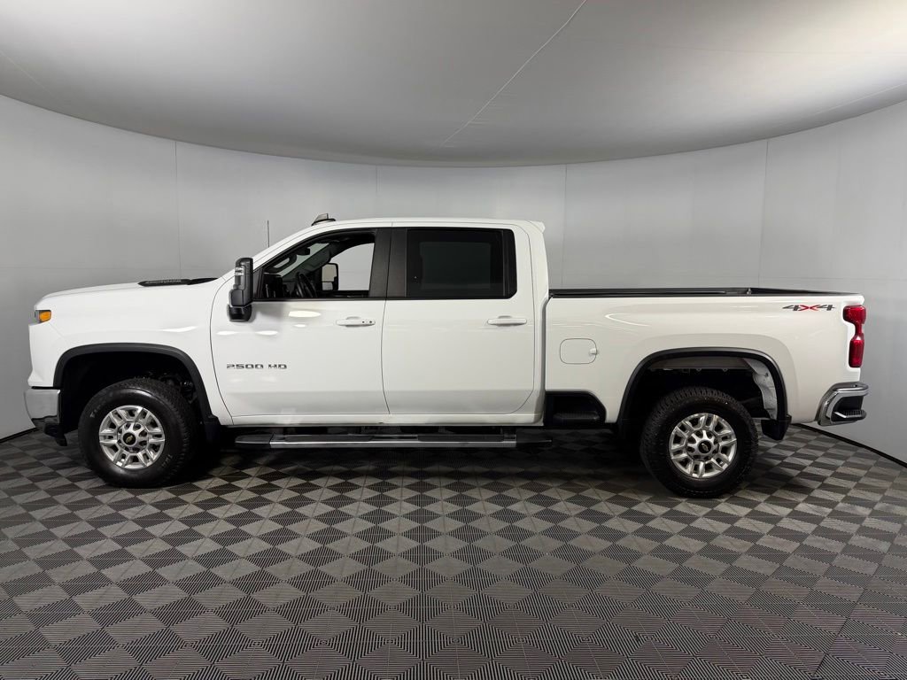Used 2025 Chevrolet Silverado 2500 LT w/ Convenience Package image 10
