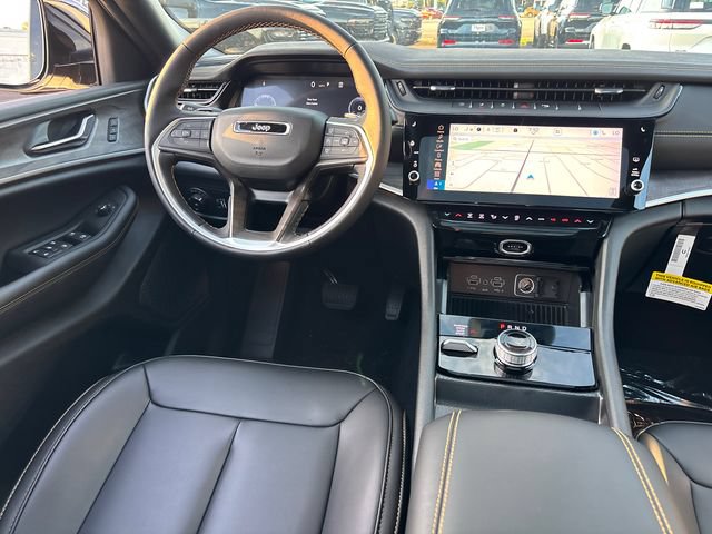 New 2026 Jeep Grand Cherokee Limited AWD/4WD image 11