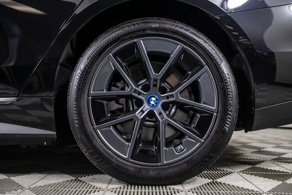 Used 2023 BMW i4 eDrive35 RWD image 45