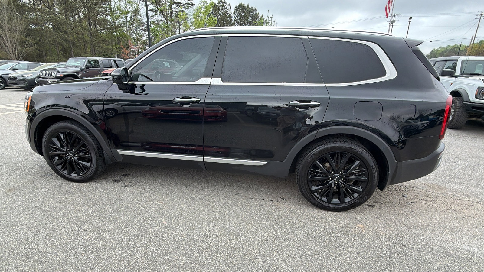 Used 2022 Kia Telluride SX w/ Towing Package FWD image 11