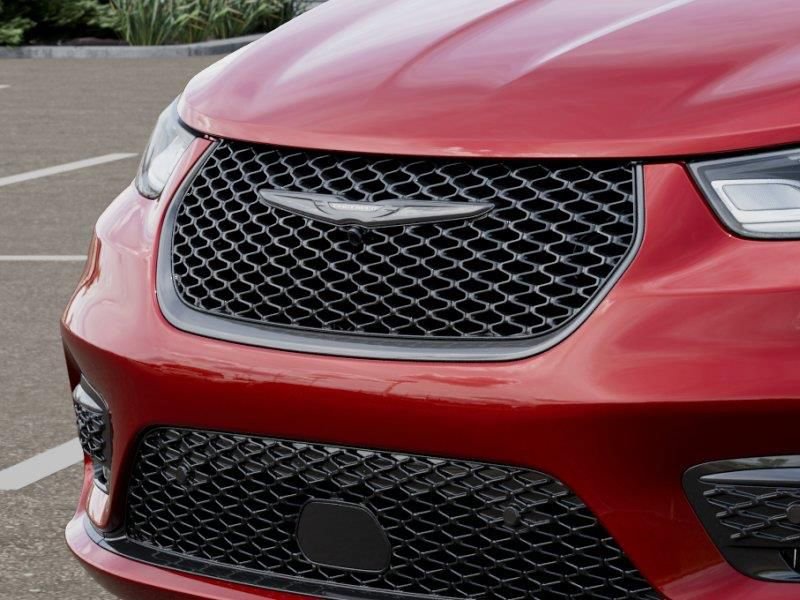 New 2026 Chrysler Pacifica Select AWD/4WD image 11