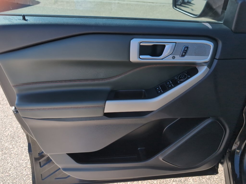 Used 2022 Ford Explorer Timberline w/ Timberline Technology Package AWD/4WD image 9