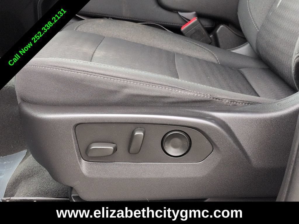 Used 2023 Chevrolet Silverado 1500 LT AWD/4WD image 21