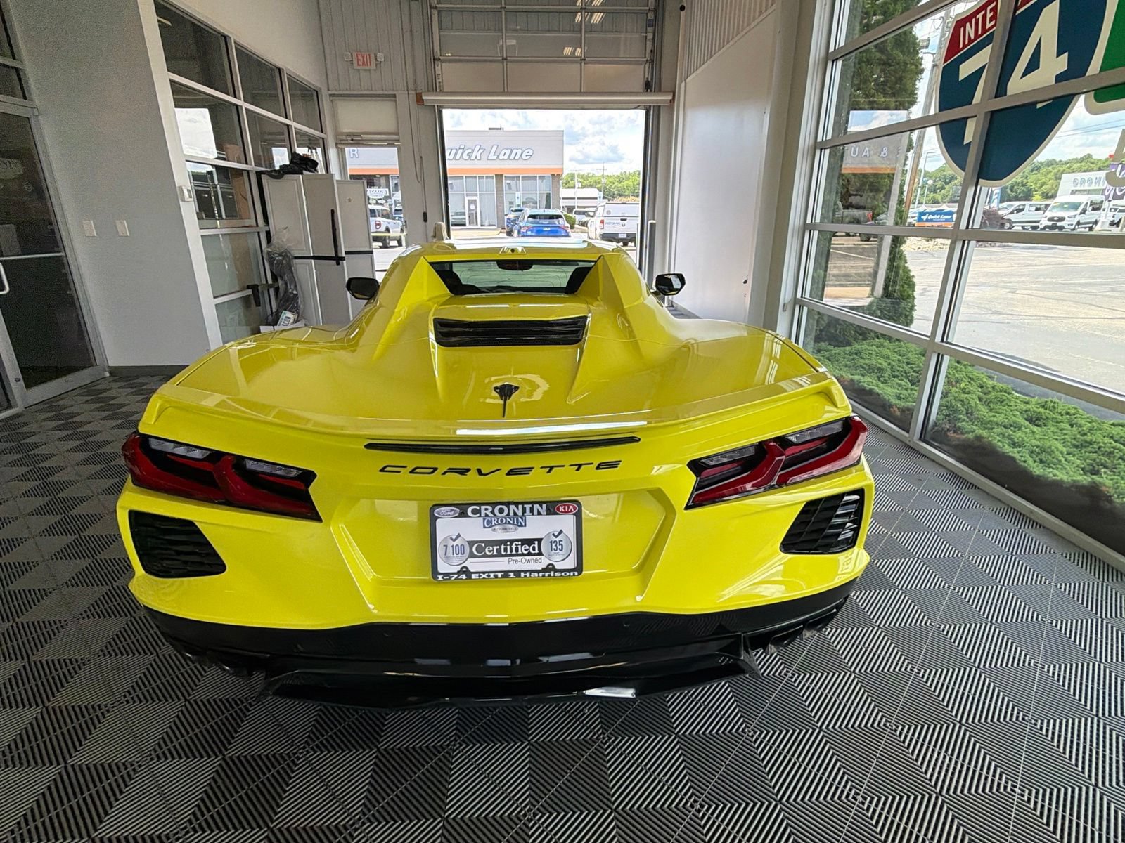 Used 2023 Chevrolet Corvette Stingray Premium Conv w/ Battery Protection Package RWD image 5