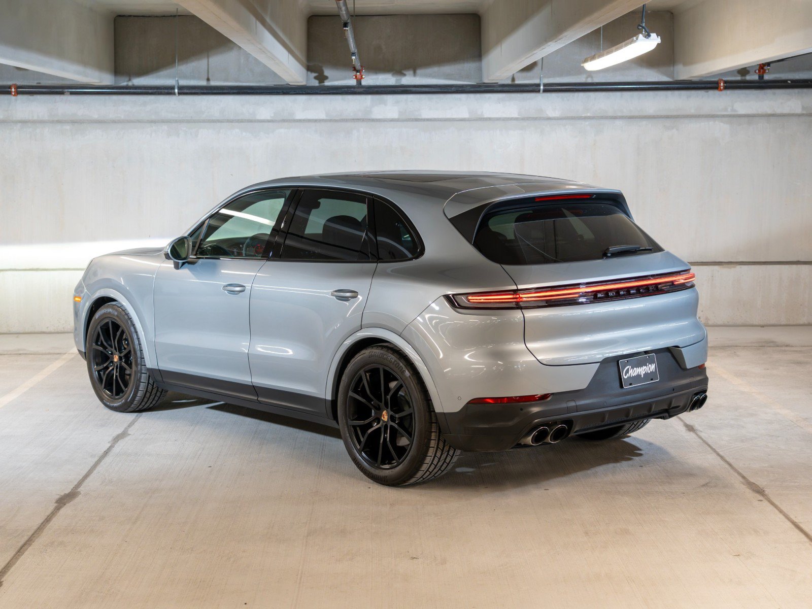 Certified 2026 Porsche Cayenne S AWD/4WD image 3