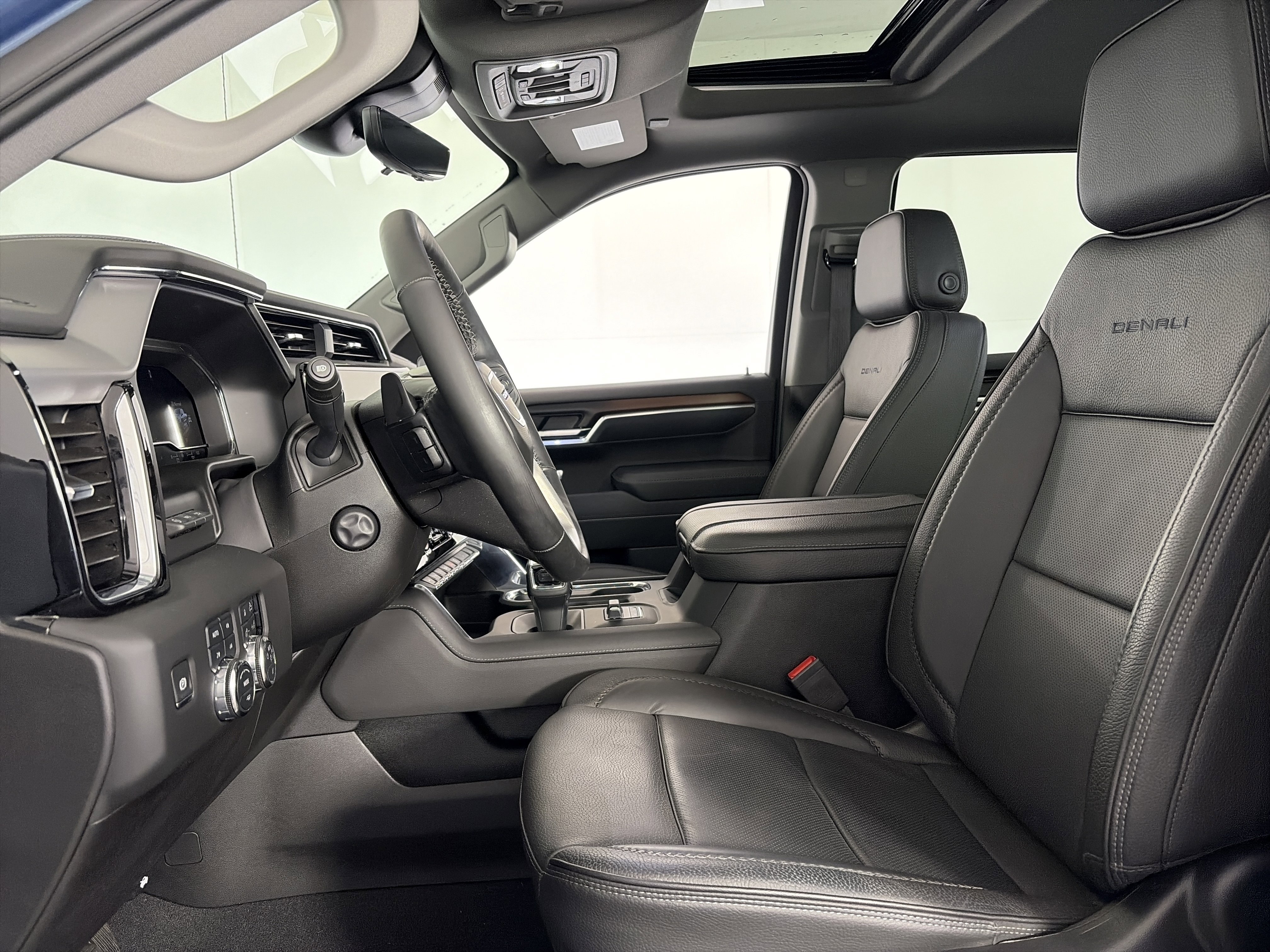 Certified 2025 GMC Sierra 1500 Denali w/ Denali Reserve Package image 7