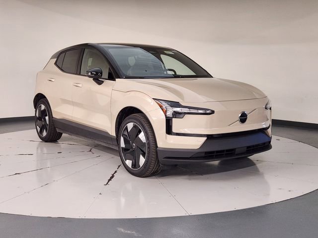 New 2026 Volvo EX30 Plus w/ Climate Package RWD image 7