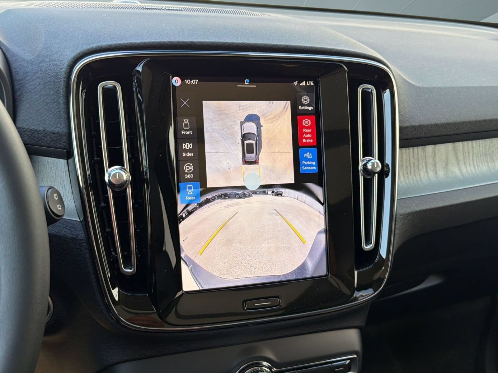 New 2026 Volvo XC40 B5 Ultra w/ Protection Package Premier AWD/4WD image 20