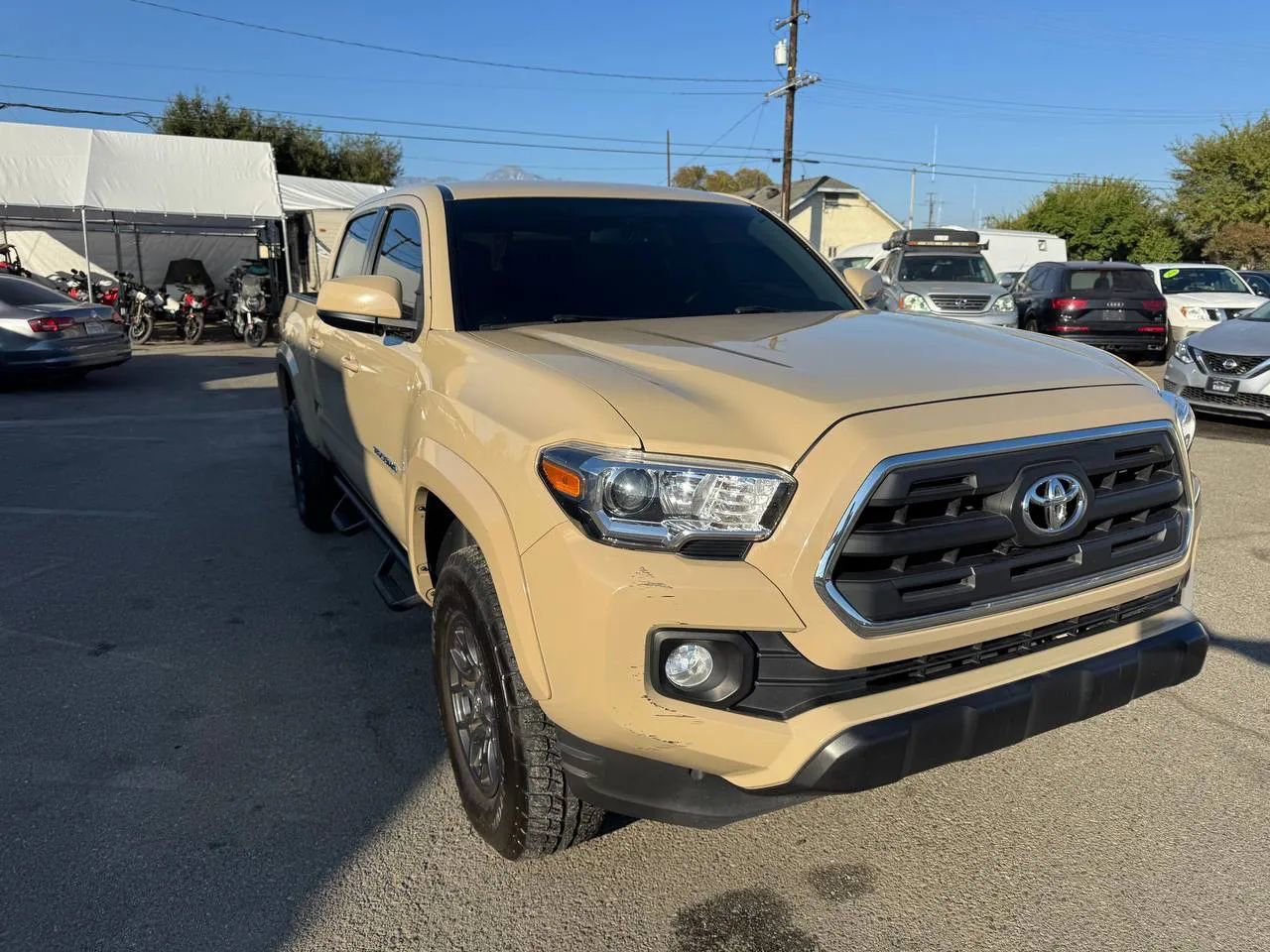 Used 2017 Toyota Tacoma SR5 image 1