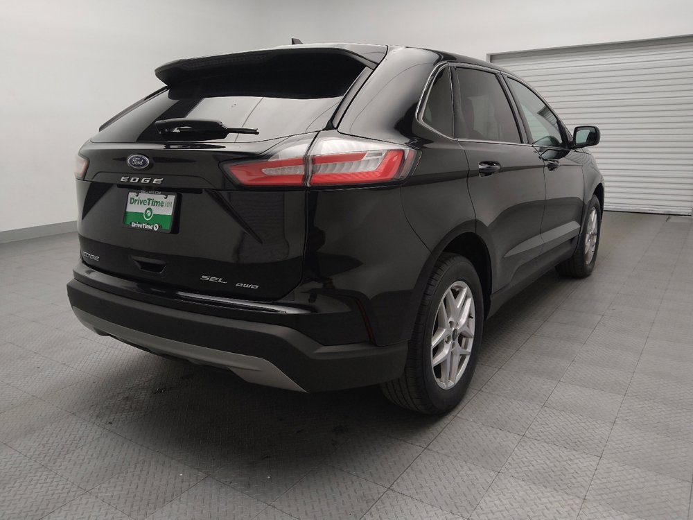 Used 2024 Ford Edge SEL image 9