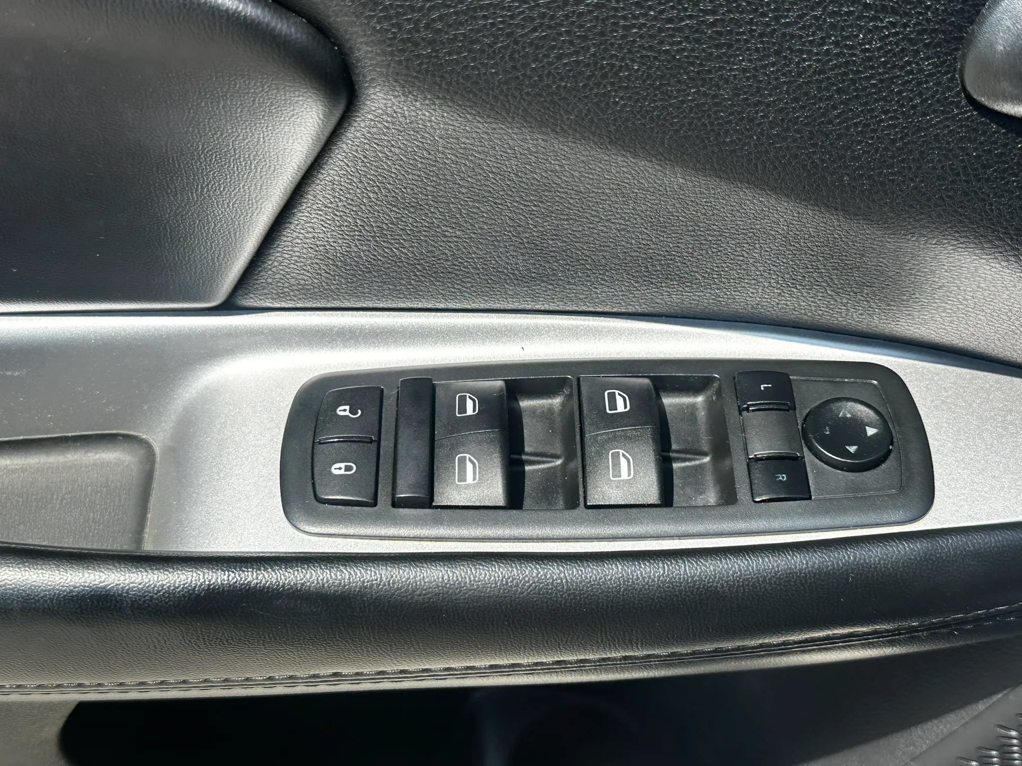 Used 2015 Dodge Journey American Value Package w/ Flexible Seating Group FWD image 21