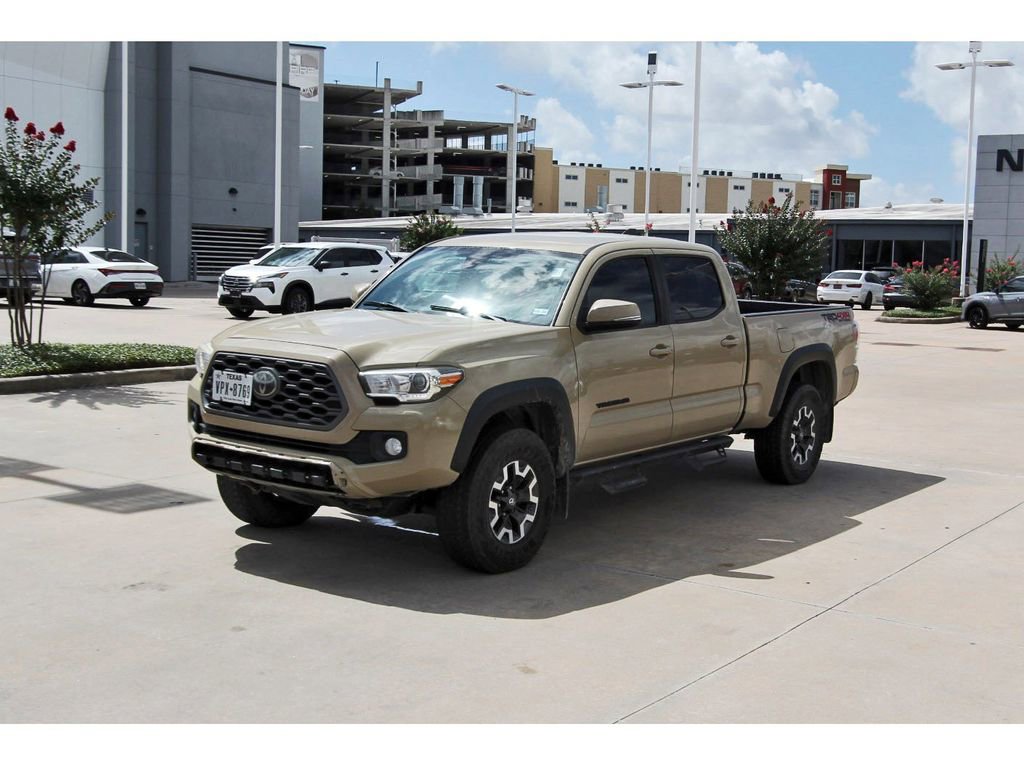 Used 2020 Toyota Tacoma TRD Off-Road w/ Technology Package AWD/4WD image 2