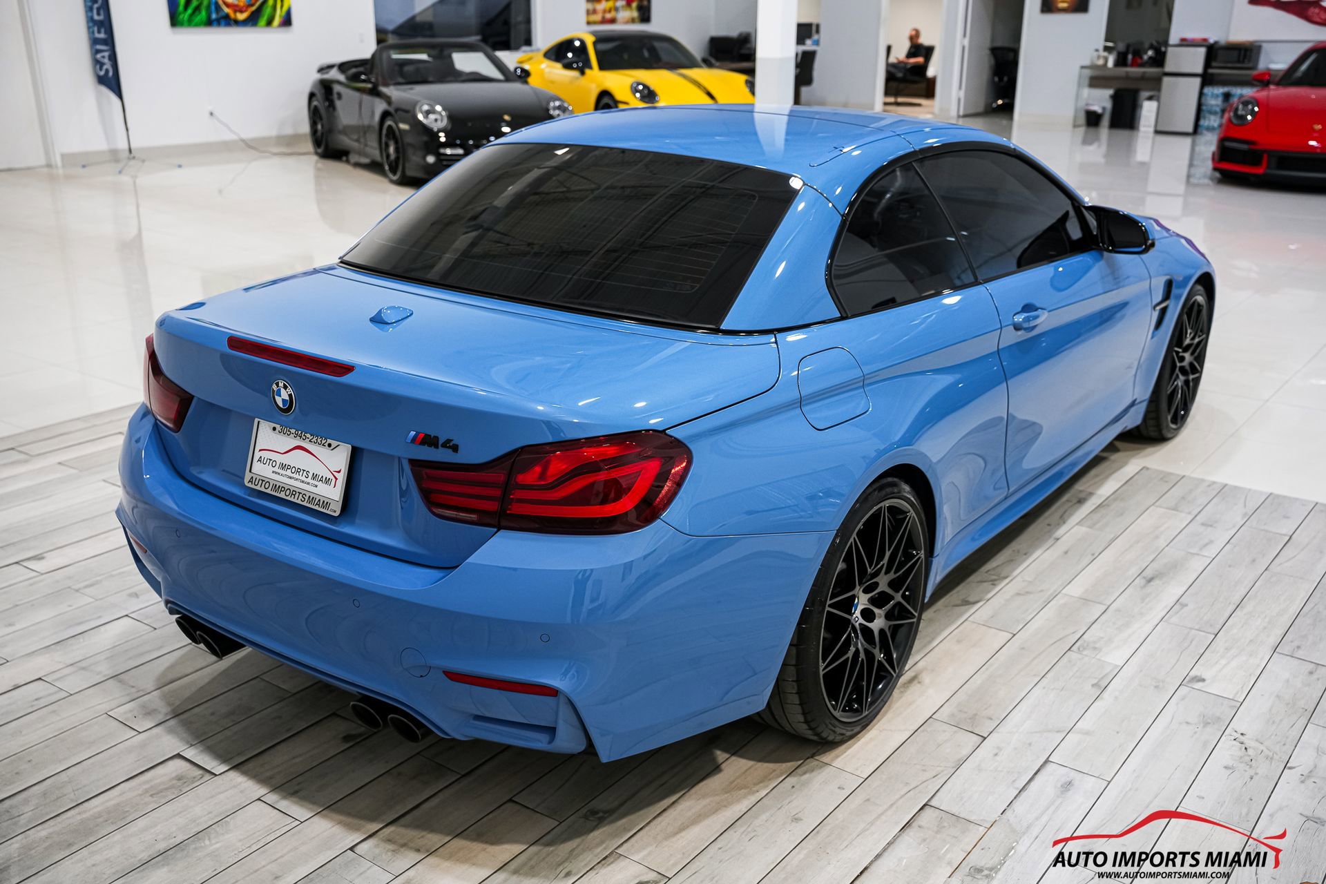 Used 2020 BMW M4 Convertible w/ Competition Package image 21