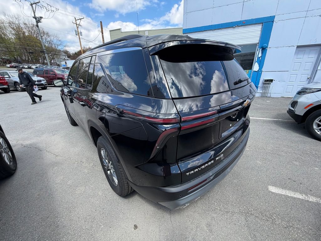 New 2026 Chevrolet Traverse LT AWD/4WD image 3