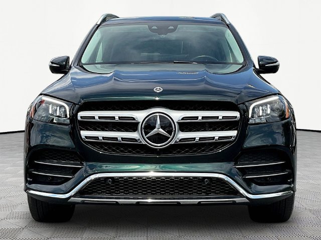 Used 2023 Mercedes-Benz GLS 450 4MATIC image 2