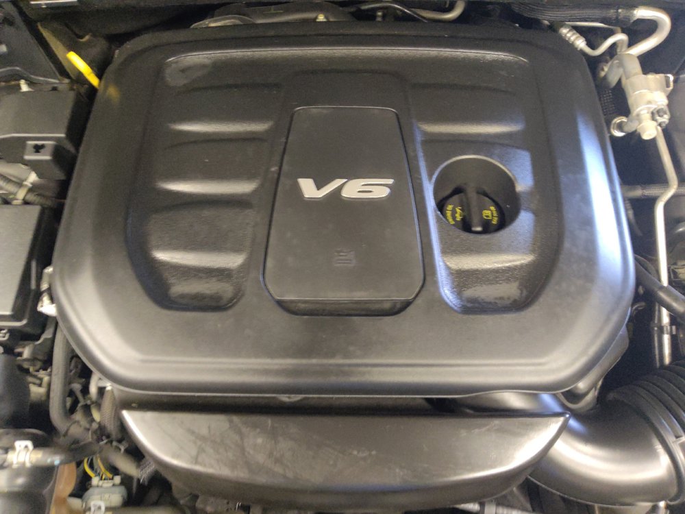 Used 2018 Dodge Durango GT w/ Premium Group RWD image 30