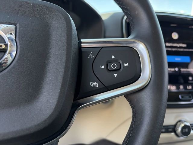 Certified 2023 Volvo XC40 B4 Plus w/ Protection Package Premier FWD image 24