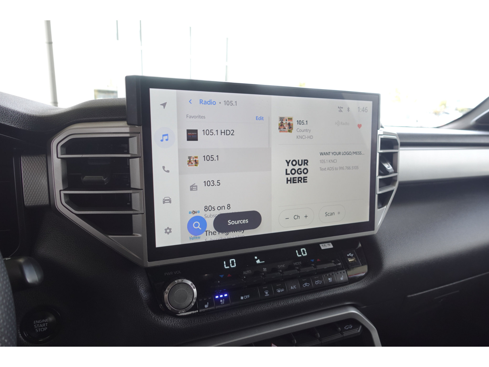 Used 2025 Toyota Tundra Limited AWD/4WD image 17