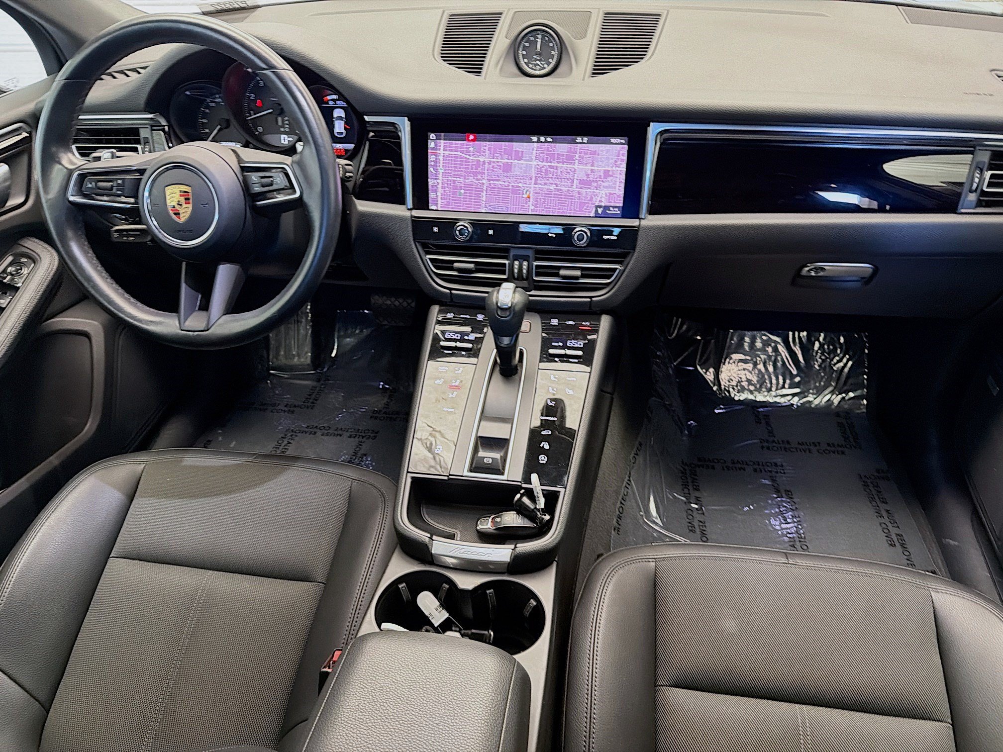 Used 2022 Porsche Macan AWD/4WD image 12
