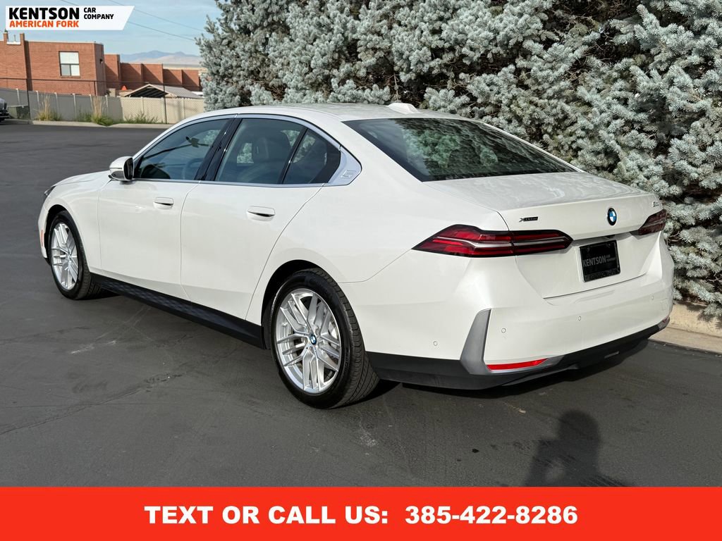 Used 2025 BMW 530i xDrive image 6