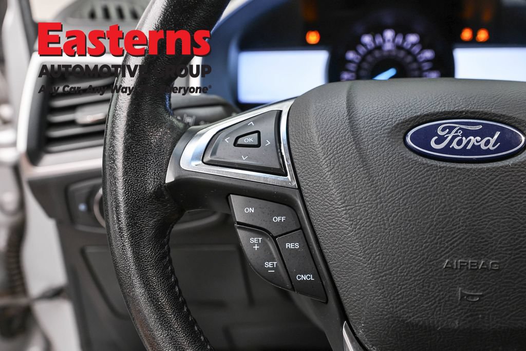 Used 2019 Ford Edge SEL w/ Equipment Group 201A FWD image 16