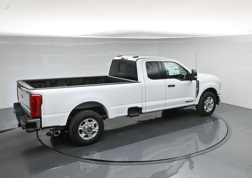 New 2026 Ford F350 XLT RWD image 39