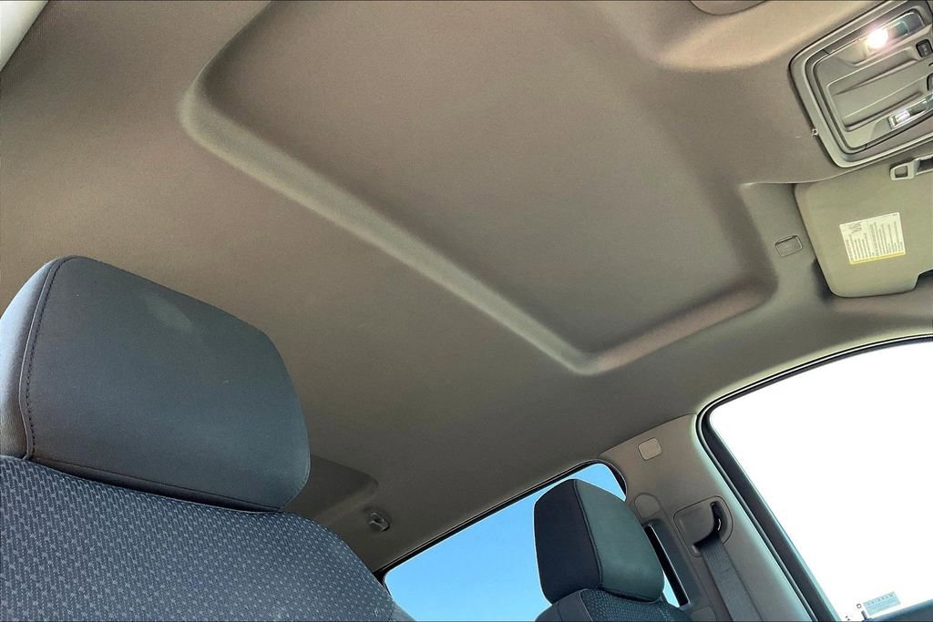 Used 2022 Chevrolet Silverado 1500 Custom Trail Boss w/ LPO, Dark Essentials Package image 17