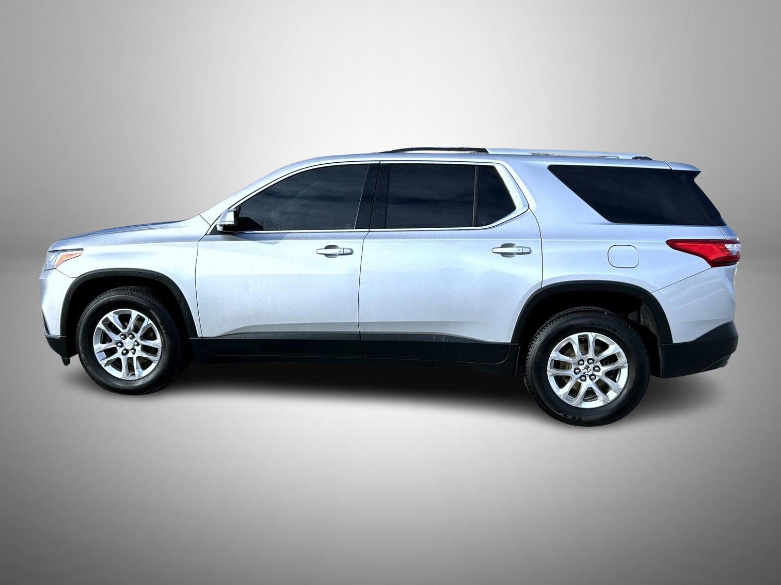 Used 2018 Chevrolet Traverse LT image 8