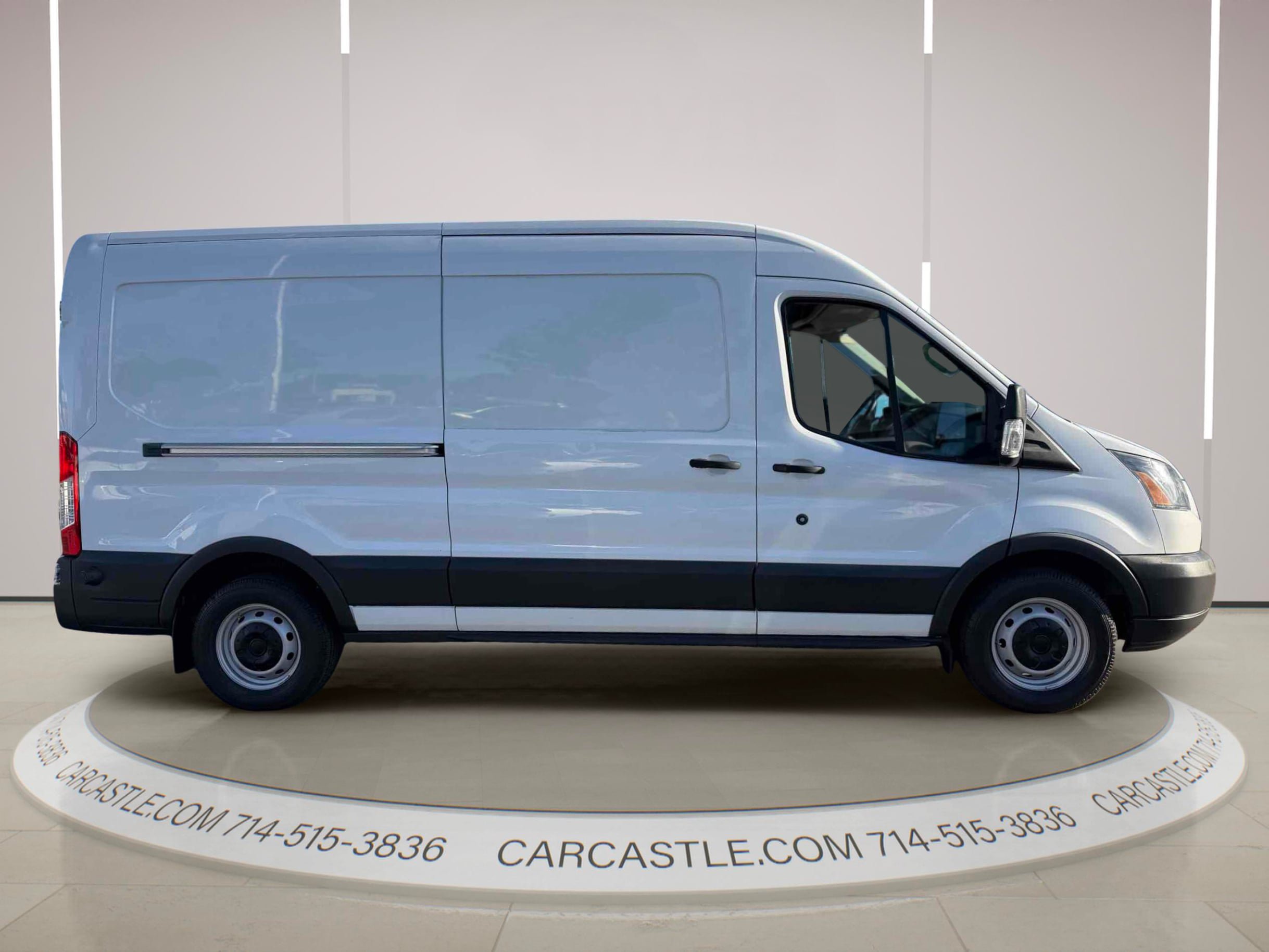 Used 2018 Ford Transit 350 148 Medium Roof RWD image 6