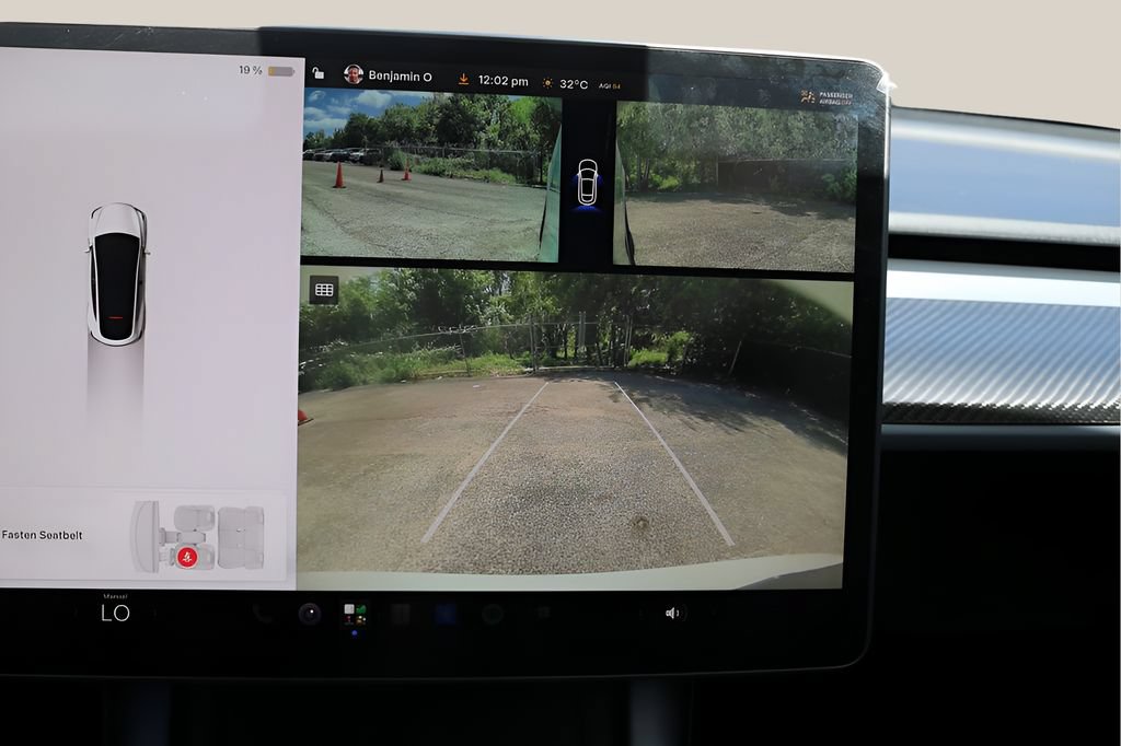 Used 2025 Tesla Model Y Performance AWD/4WD image 25