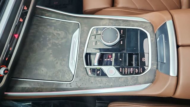 Used 2026 BMW X5 xDrive40i image 54