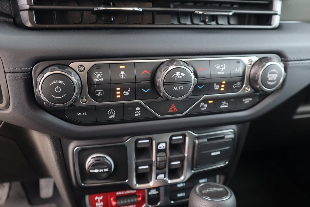 New 2026 Jeep Gladiator Mojave image 8