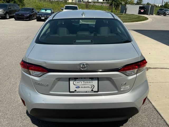 Used 2025 Toyota Corolla LE FWD image 4