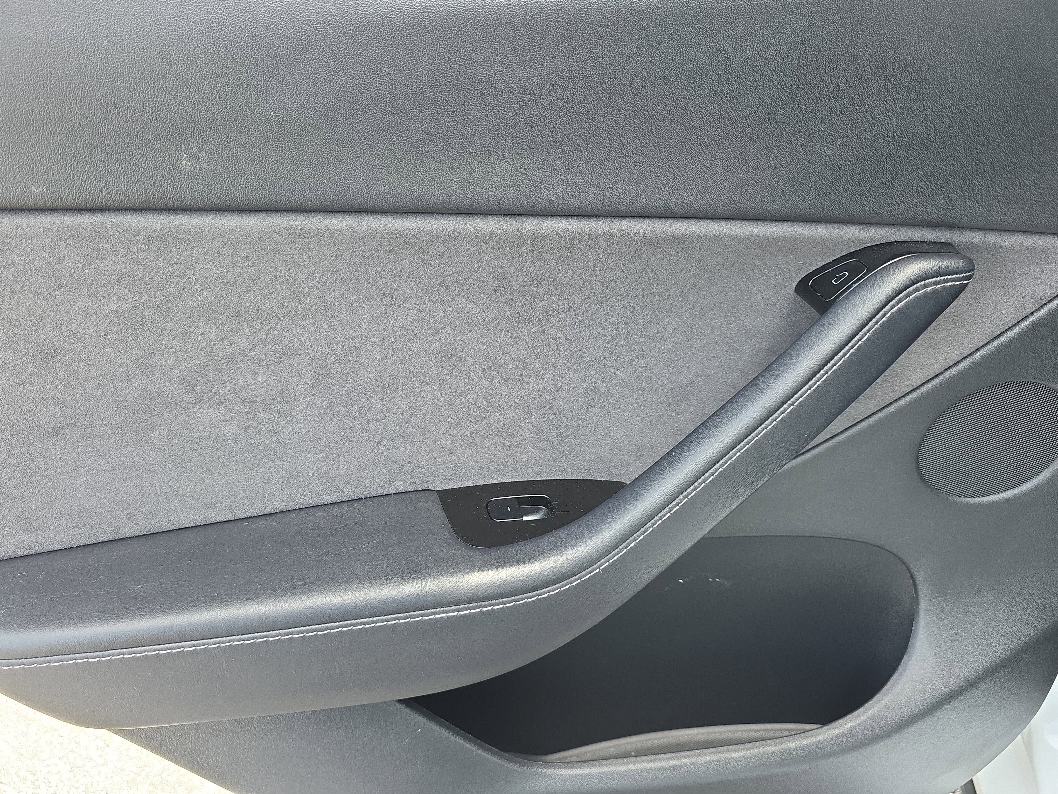 Used 2020 Tesla Model Y Long Range image 13