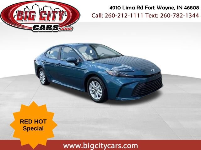 Used 2025 Toyota Camry LE image 1