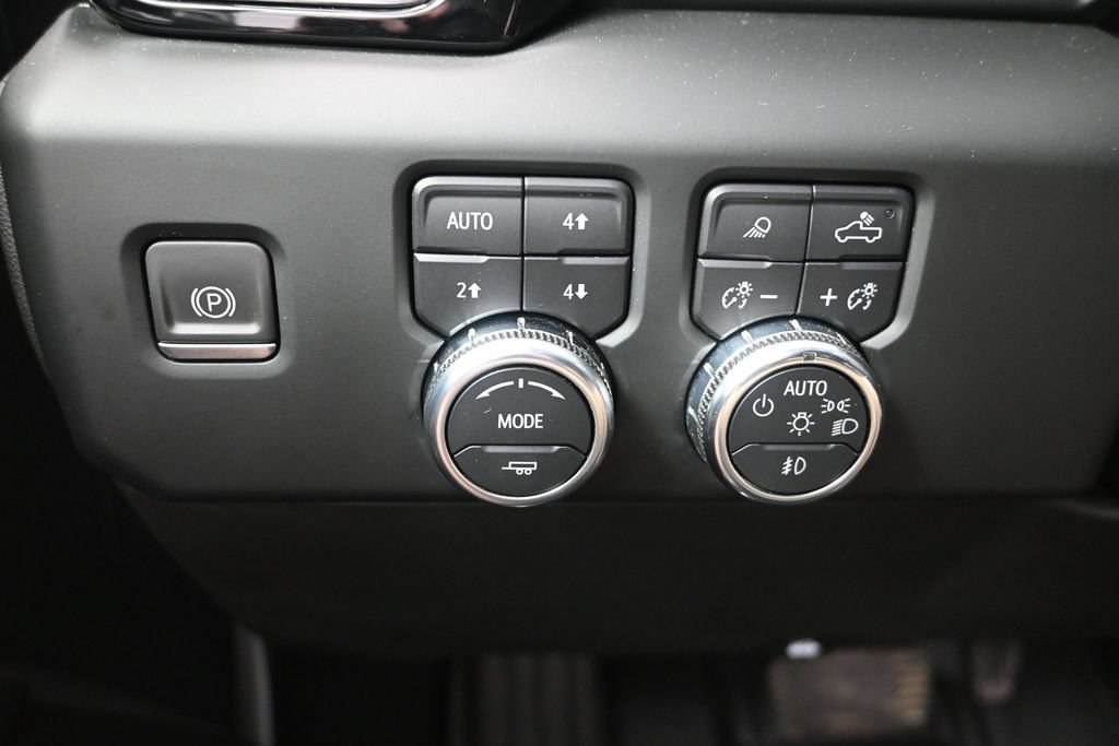 Used 2022 GMC Sierra 1500 AT4 w/ AT4 Premium Package AWD/4WD image 28