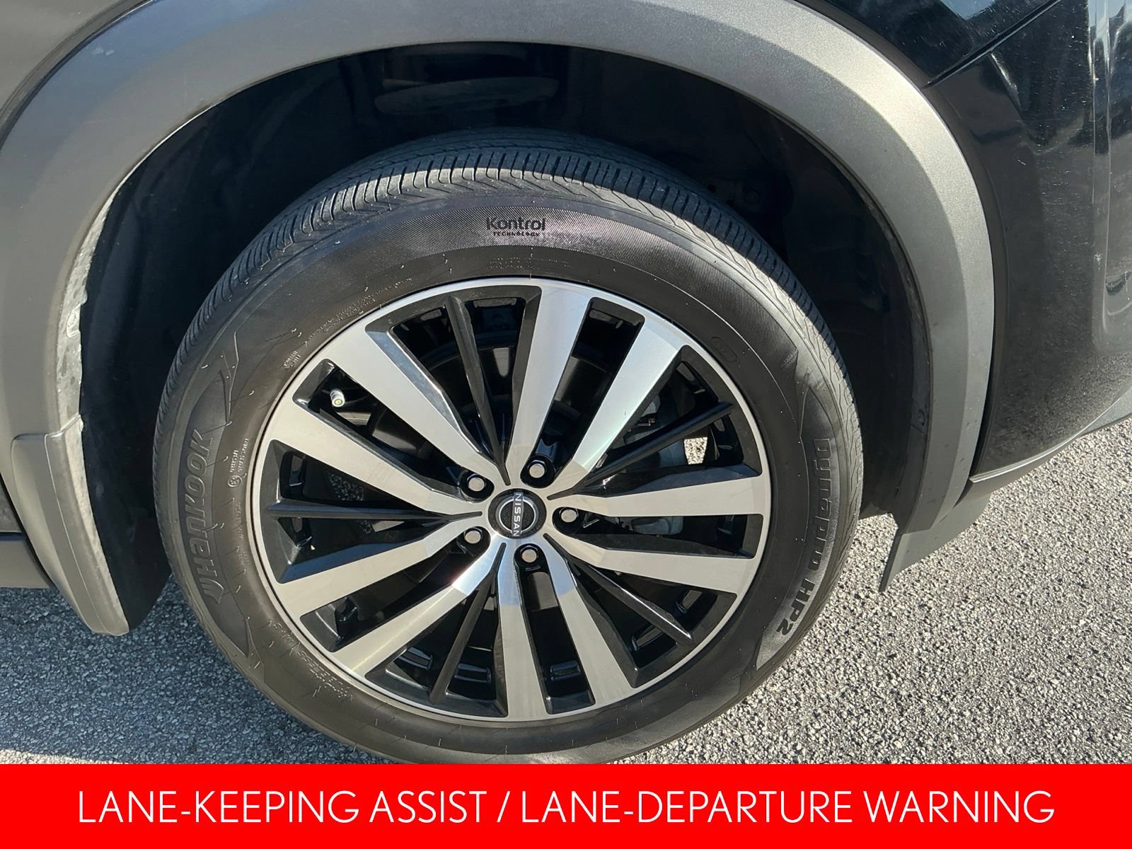 Certified 2024 Nissan Pathfinder Platinum w/ Cargo Package FWD image 10