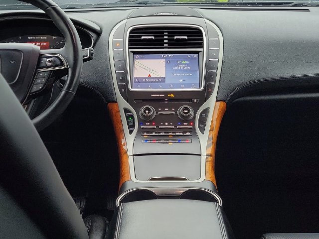 Used 2019 Lincoln Nautilus Reserve AWD/4WD image 17