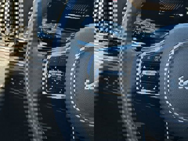 Used 2025 Kia Sorento EX image 14