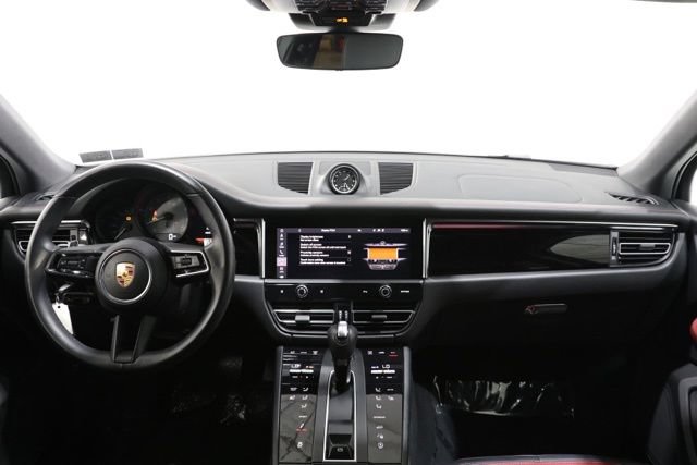 Used 2023 Porsche Macan S AWD/4WD image 12