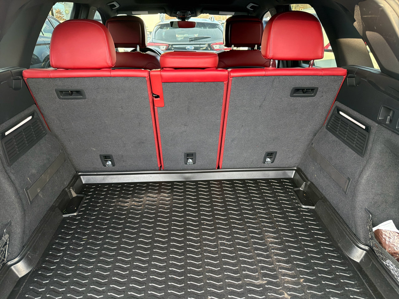 Used 2018 Audi SQ5 Premium Plus w/ S Sport Package image 11