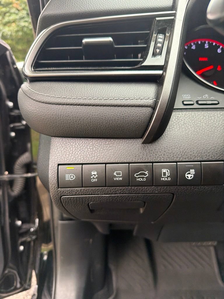 Used 2022 Toyota Camry XSE w/ Navigation Package FWD image 37