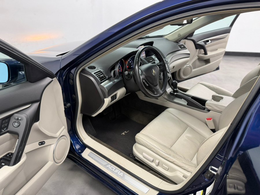 Used 2013 Acura TL w/ Technology Package FWD image 32