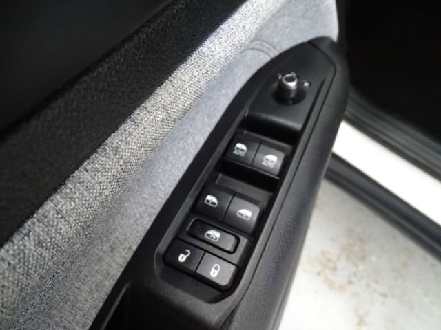 Used 2022 Jeep Compass Latitude w/ Sun and Sound Group image 10