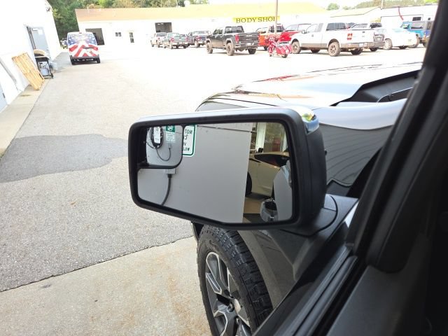 Used 2024 Chevrolet Silverado 1500 LT AWD/4WD image 43
