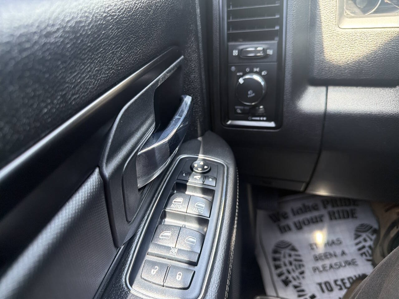 Used 2018 RAM 1500 Rebel w/ Luxury Group AWD/4WD image 17