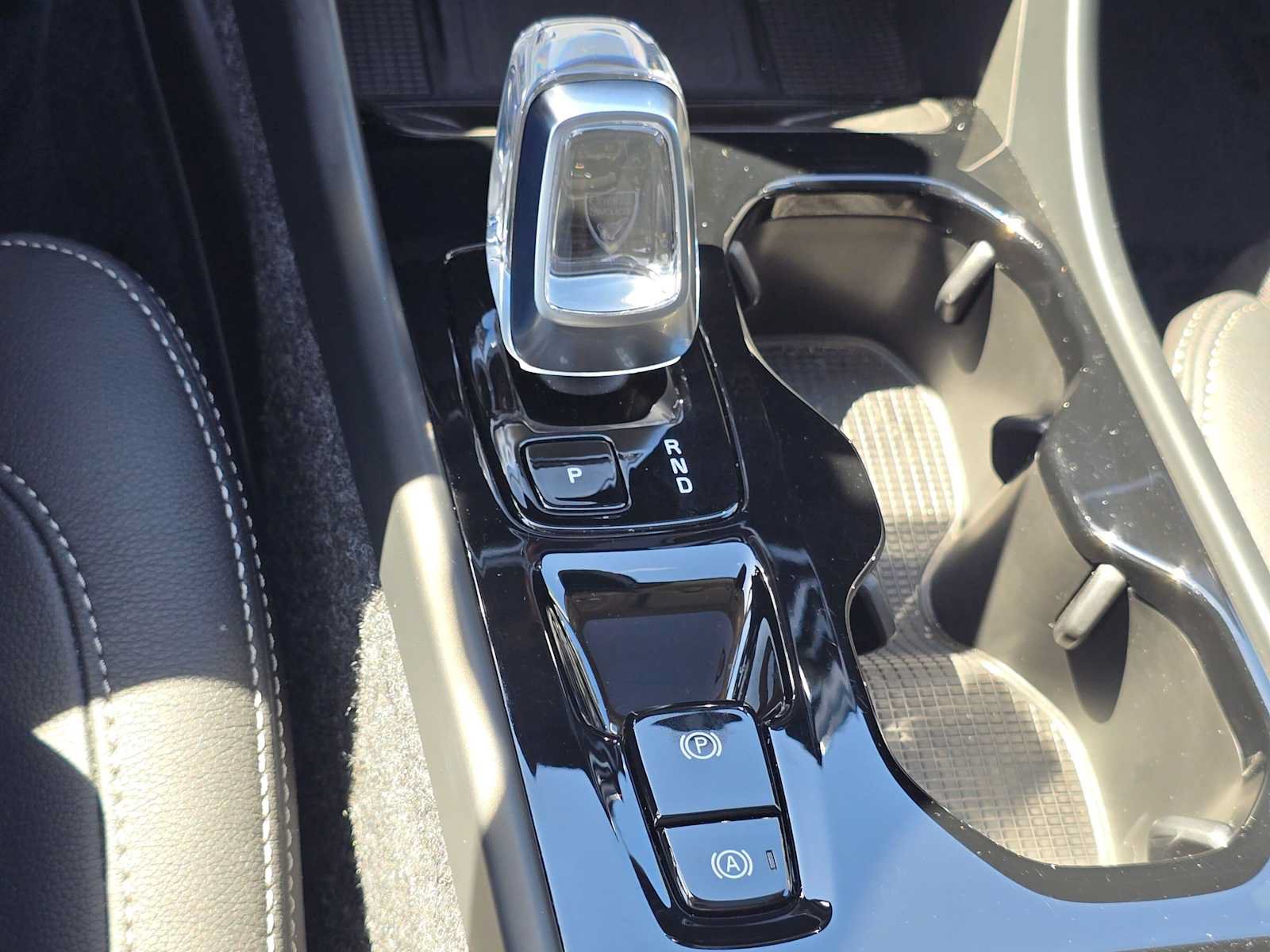 Used 2026 Volvo XC40 B5 Plus w/ Climate Package AWD/4WD image 30