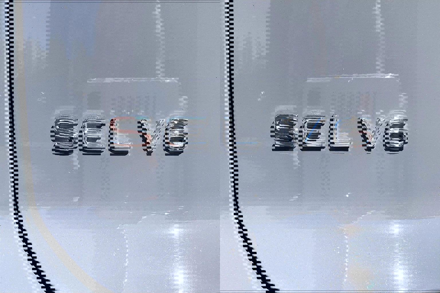 Certified 2021 Volkswagen Atlas Cross Sport SEL Premium R-Line image 31