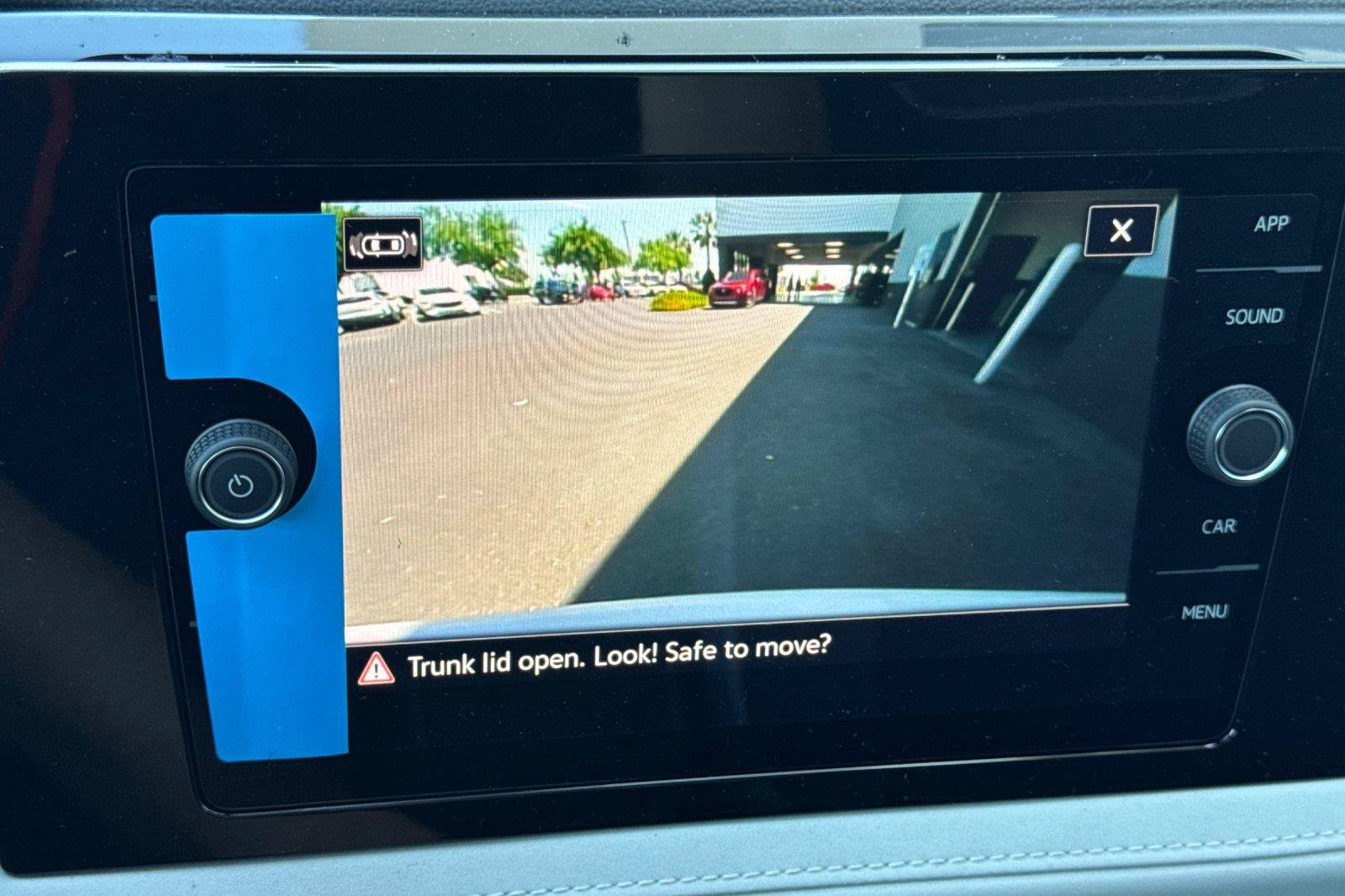 New 2026 Volkswagen Taos SE FWD image 18